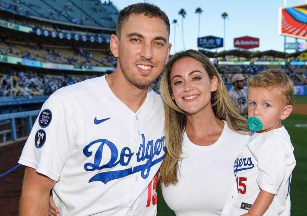 Austin Barnes Parents Ethnicity, Parents Name, Age, Height, Net Worth.