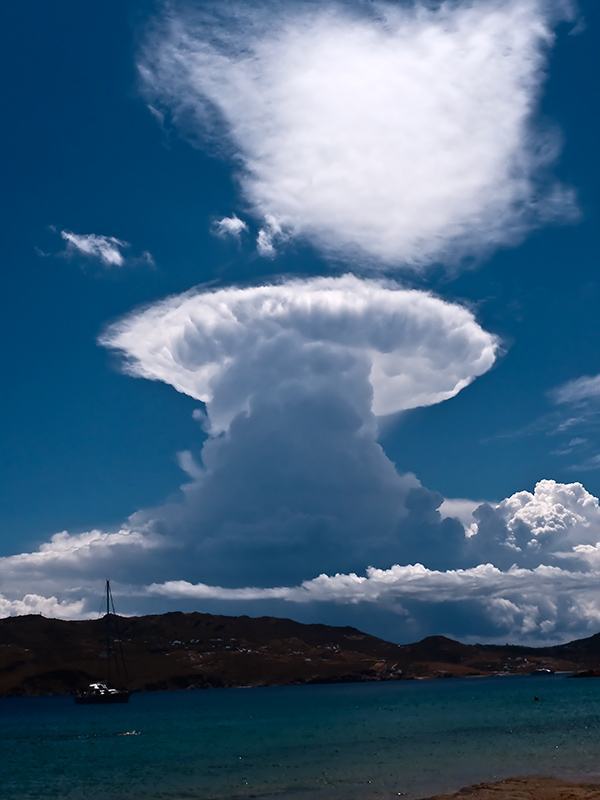 Mây như bom nguyên tử
