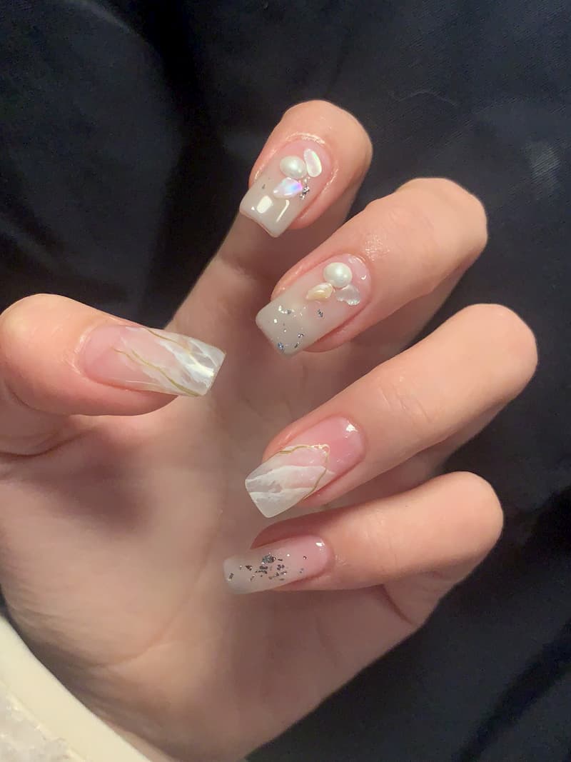 Mẫu nail đẹp và sang trọng