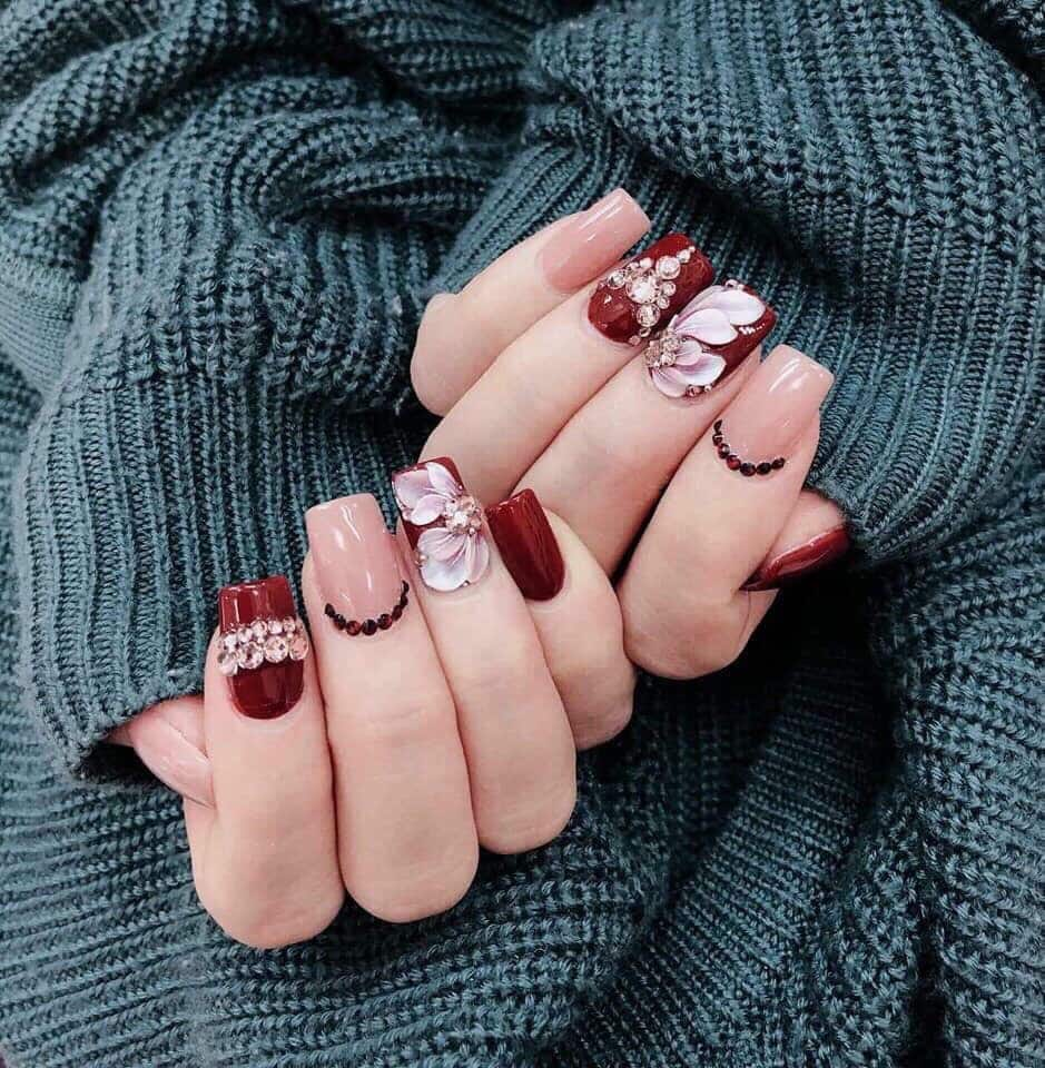 Mẫu nail đẹp và sang trọng