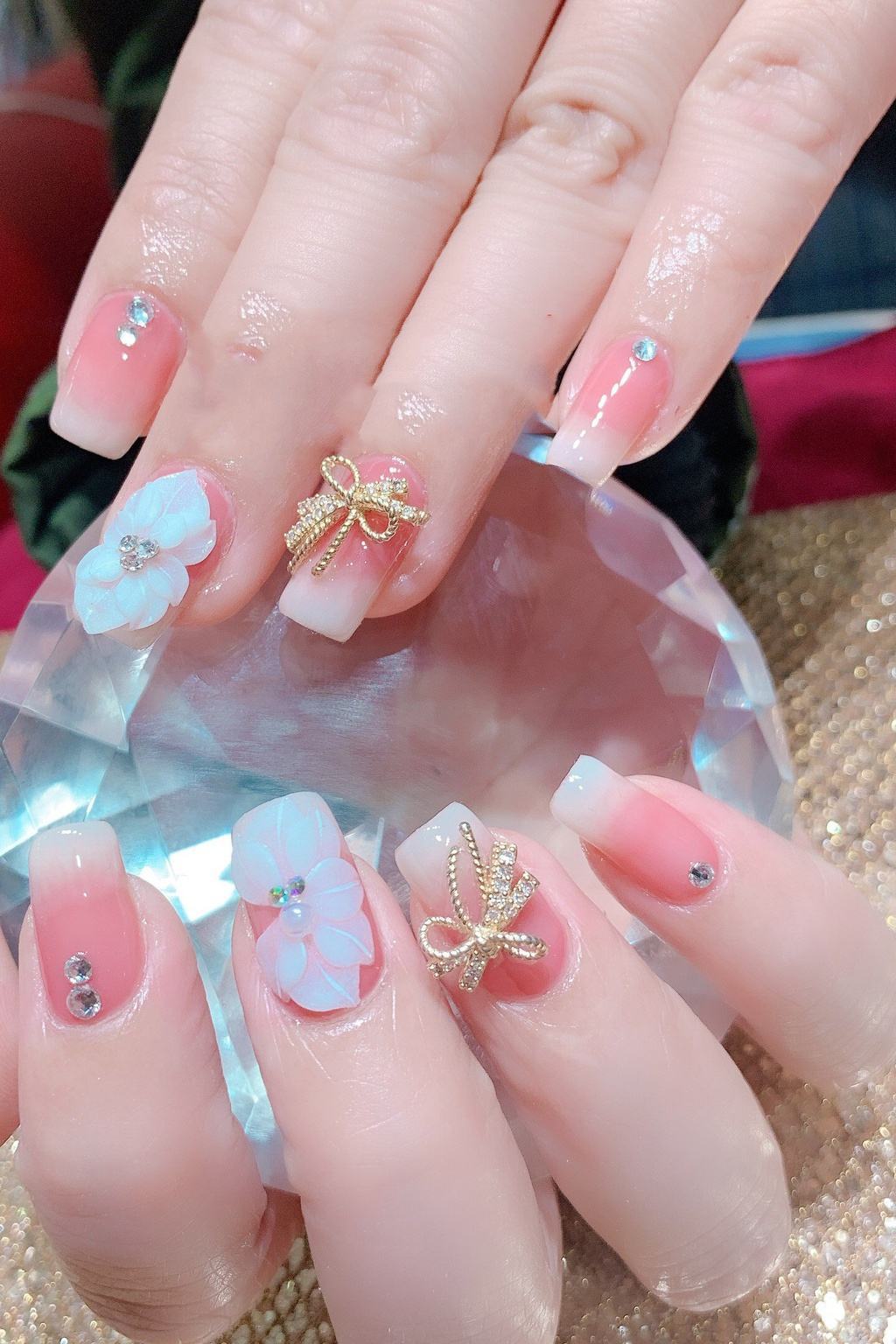 Những mẫu nail sang chảnh cho cô nàng công sở