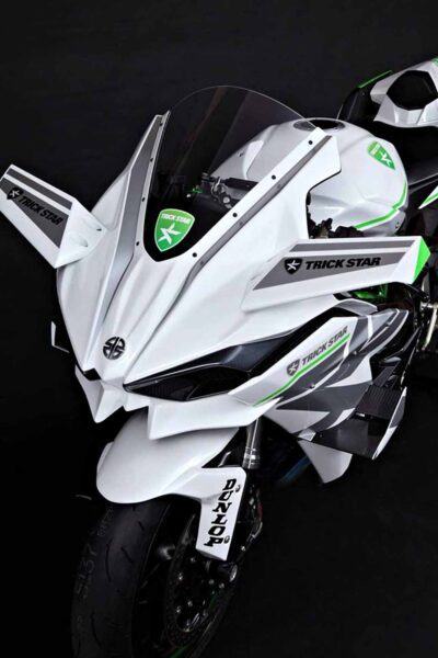 Hình ảnh Kawasaki ninja h2r với màu sơn trắng lạ mắt
