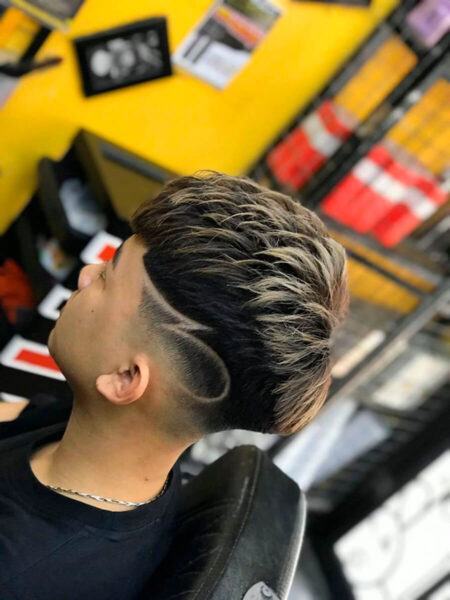 Kiểu tóc Mohican dài