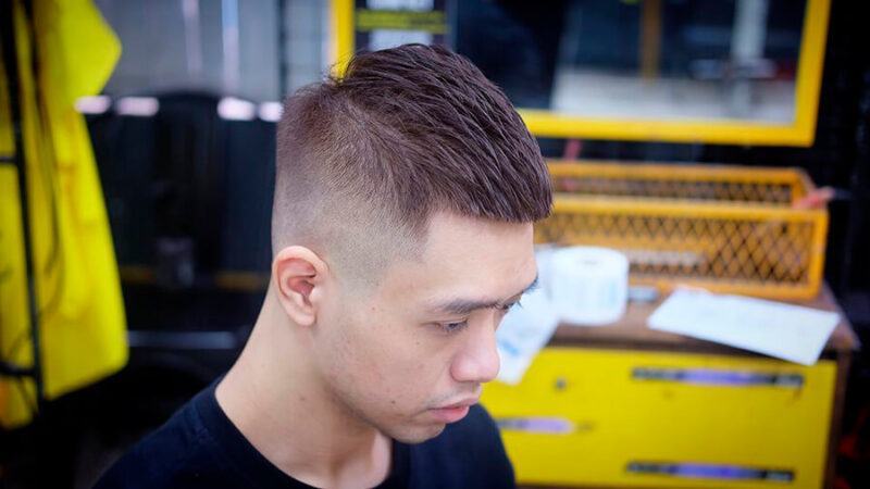 Kiểu tóc mohican nhìn nghiêng