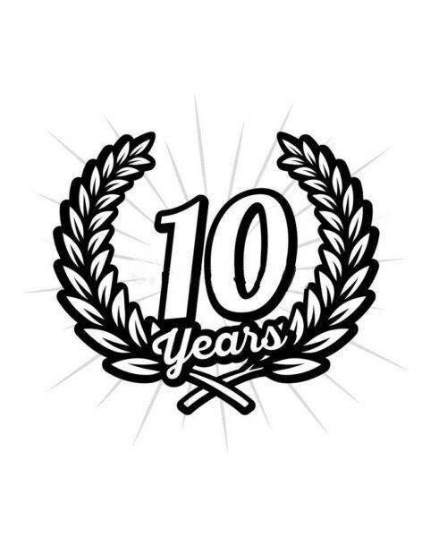 mẫu logo kỷ niệm 10 năm màu đen đơn giản đẹp