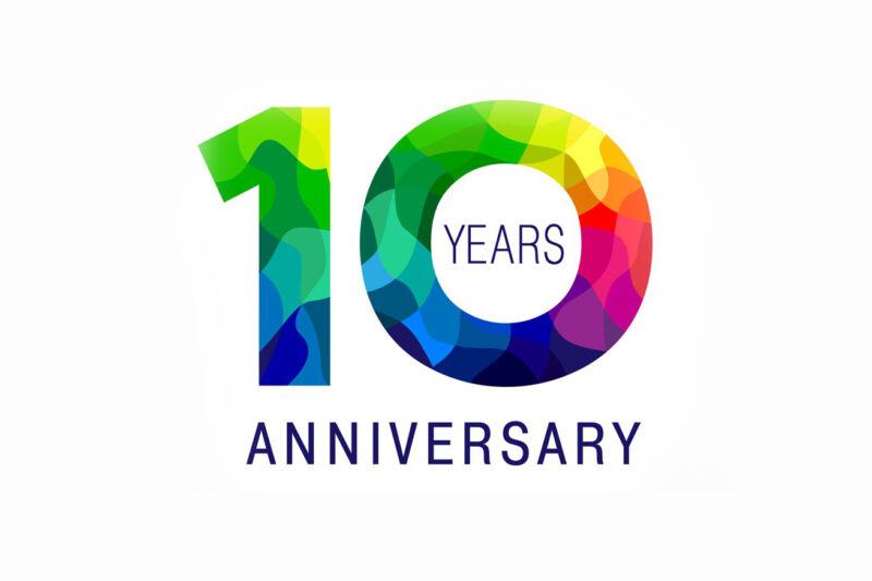 Mẫu logo kỷ niệm 10 năm đầy màu sắc đẹp nhất