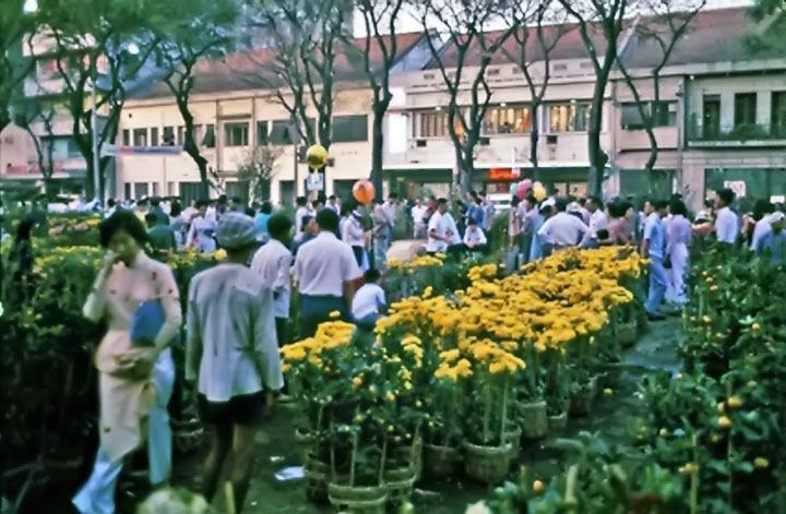 Hình ảnh Sài Gòn đêm giao thừa
