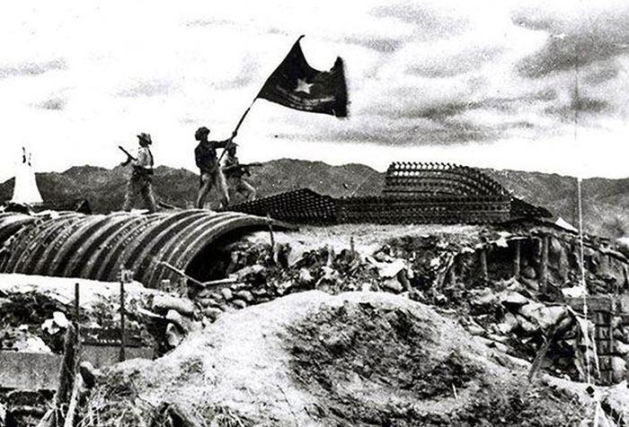 Hình ảnh lá cờ Việt Nam giải phóng