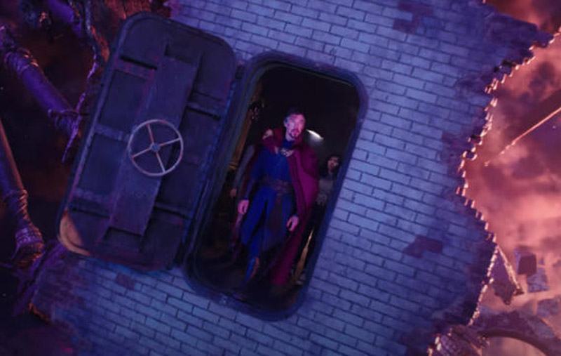 Đa vũ trụ điên rồ trong Dr Strange 2