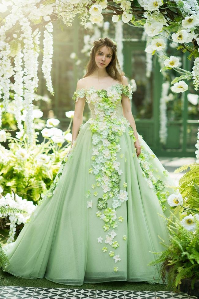 Thiết kế váy cưới màu xanh đẹp nhất