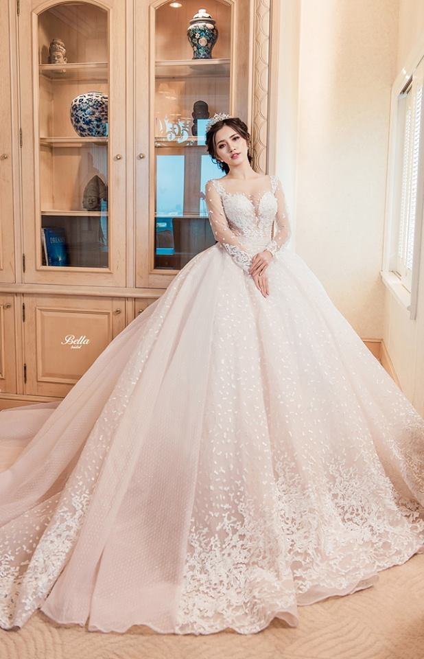 Cửa hàng bán váy cưới mẫu tại Hà Nội