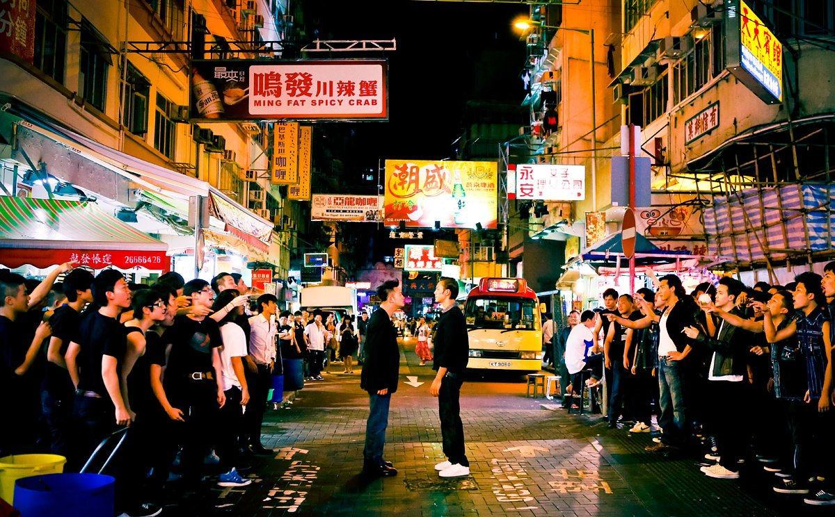 Hình ảnh xã hội đen Hồng Kông đối đầu