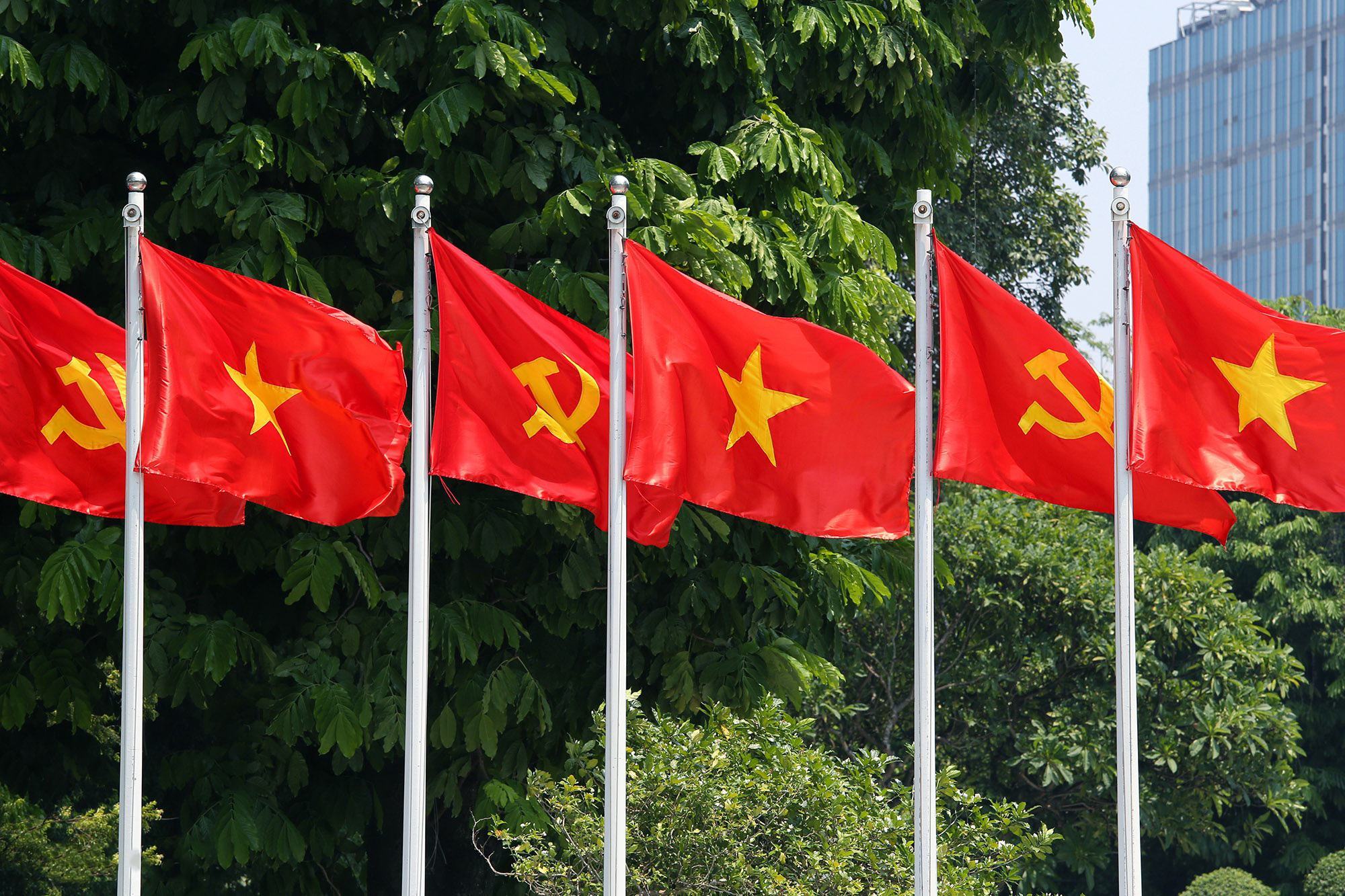 Hình ảnh cờ đỏ sao vàng chào mừng ngày Quốc Khánh