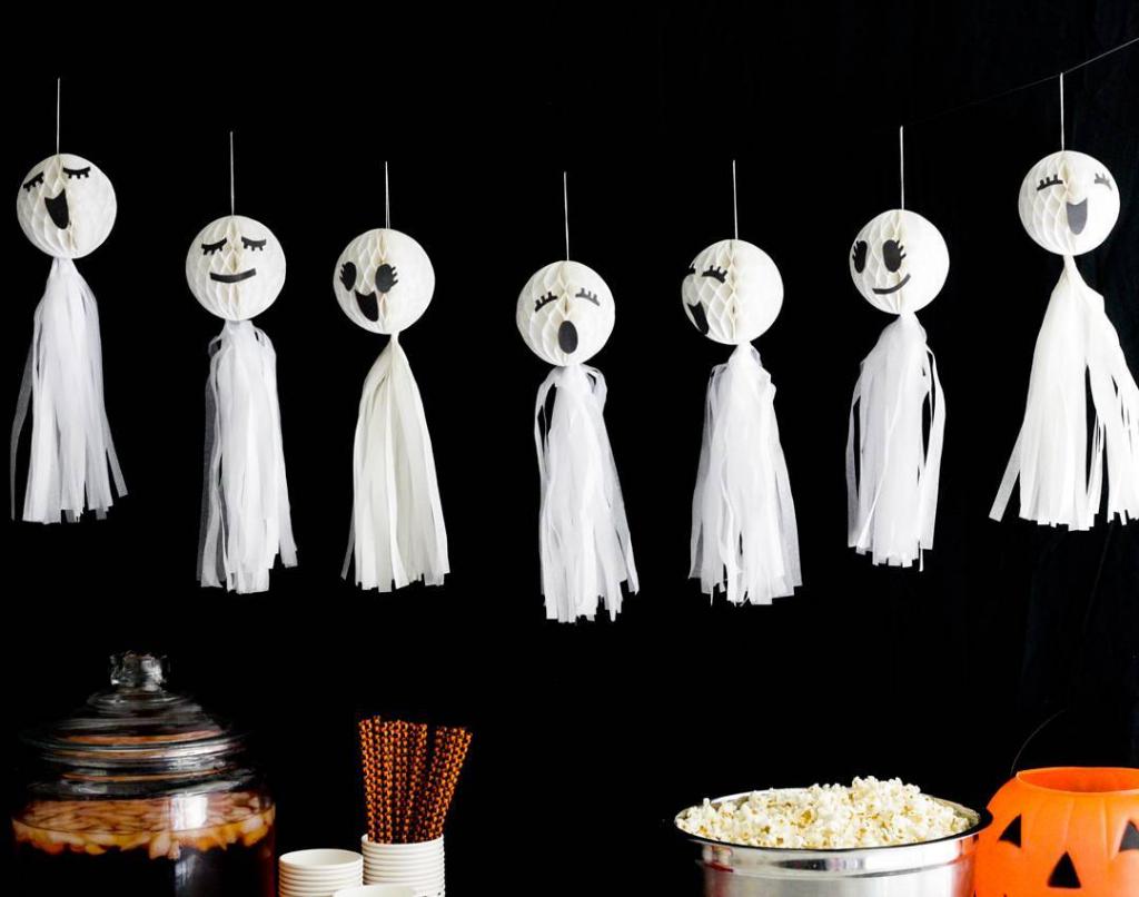 Đồ trang trí halloween đẹp và đơn giản