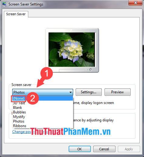 Bạn click vào phần Screen Saver rồi chọn None