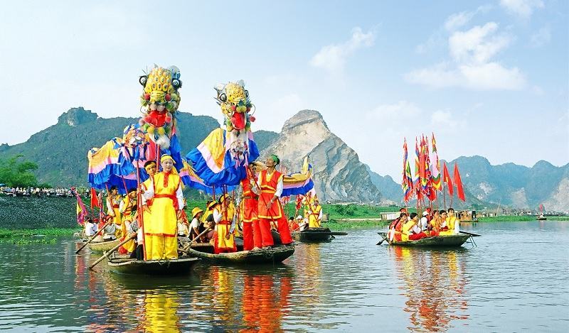 Lễ hội hoa sen trên quê hương Việt Nam