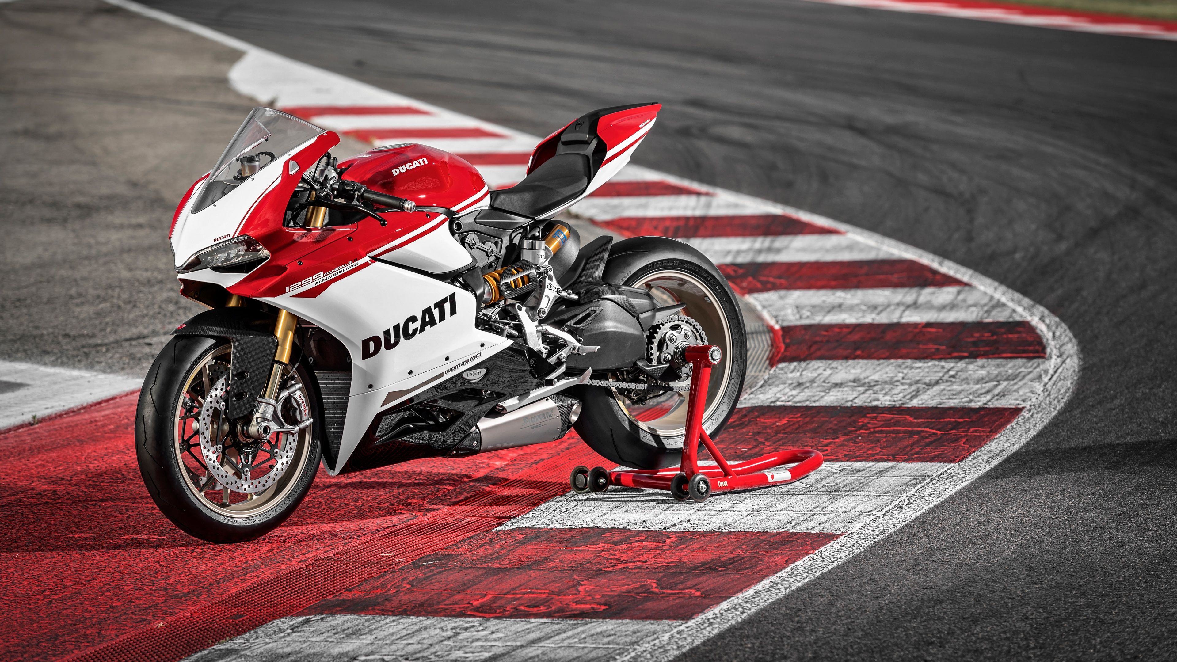 hình nền xe máy ducati