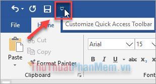 Nhấp vào nút Tùy chỉnh Thanh công cụ Truy cập Nhanh