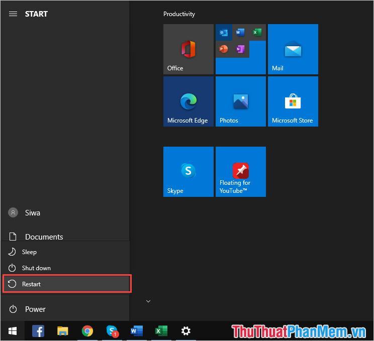 Giữ Shift và nhấn Khởi động lại