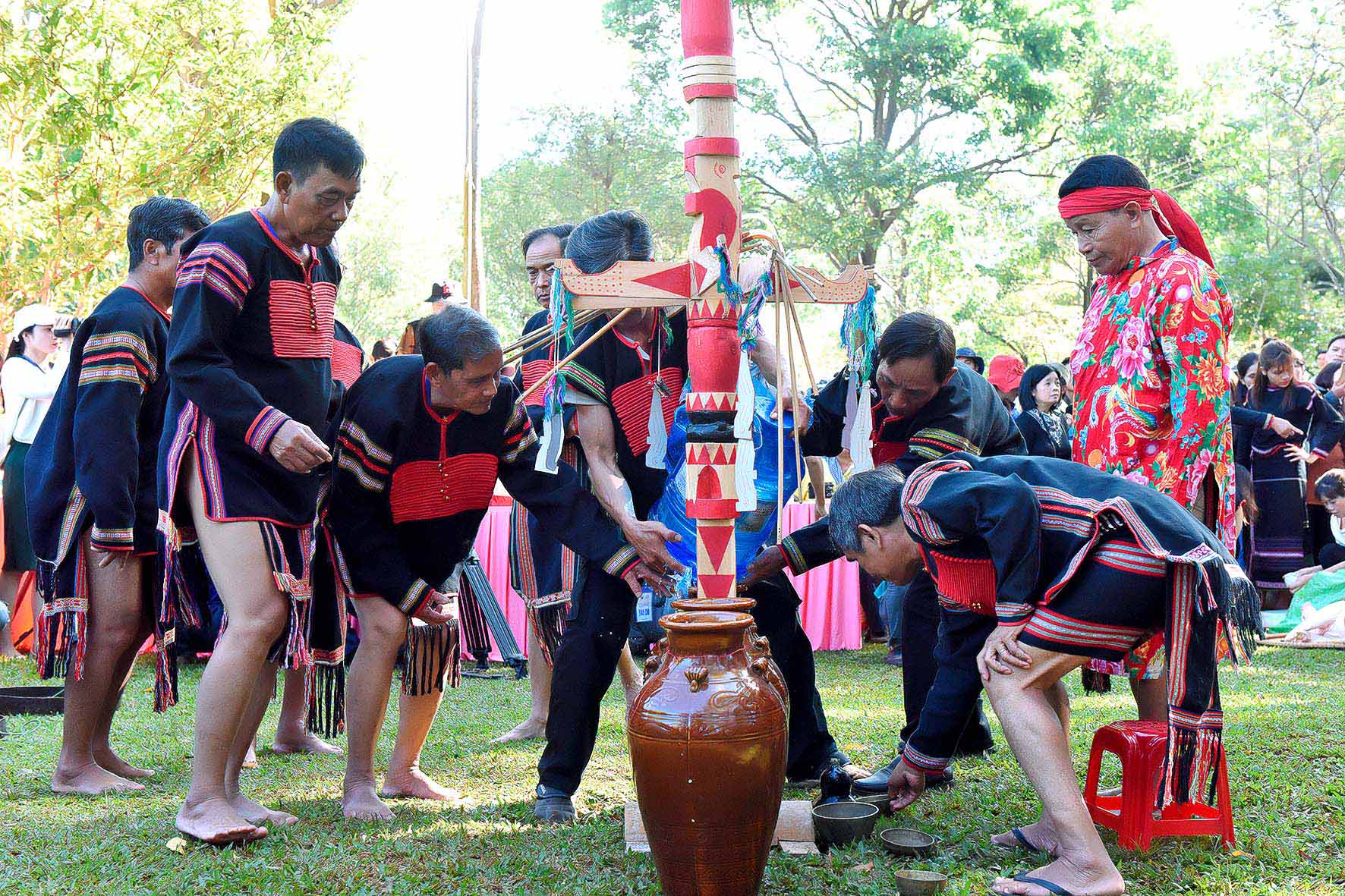 Hình ảnh cây nêu ngày tết