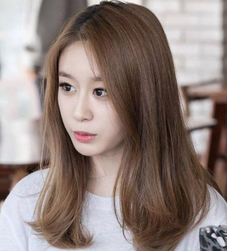 Beautiful chestnut brown hair color