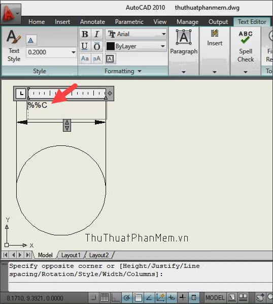 Tạo vùng MText theo hướng dẫn trên và nhập dãy ký tự %%C