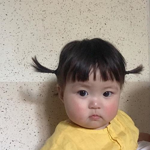 Hình ảnh em bé Hàn Quốc dễ thương