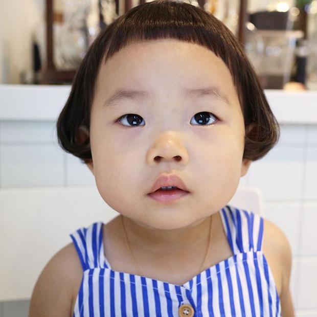 Hình ảnh bé gái Hàn Quốc dễ thương