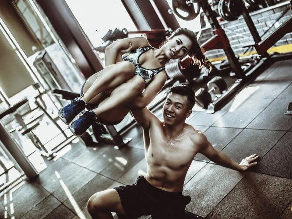 ảnh cưới phòng gym