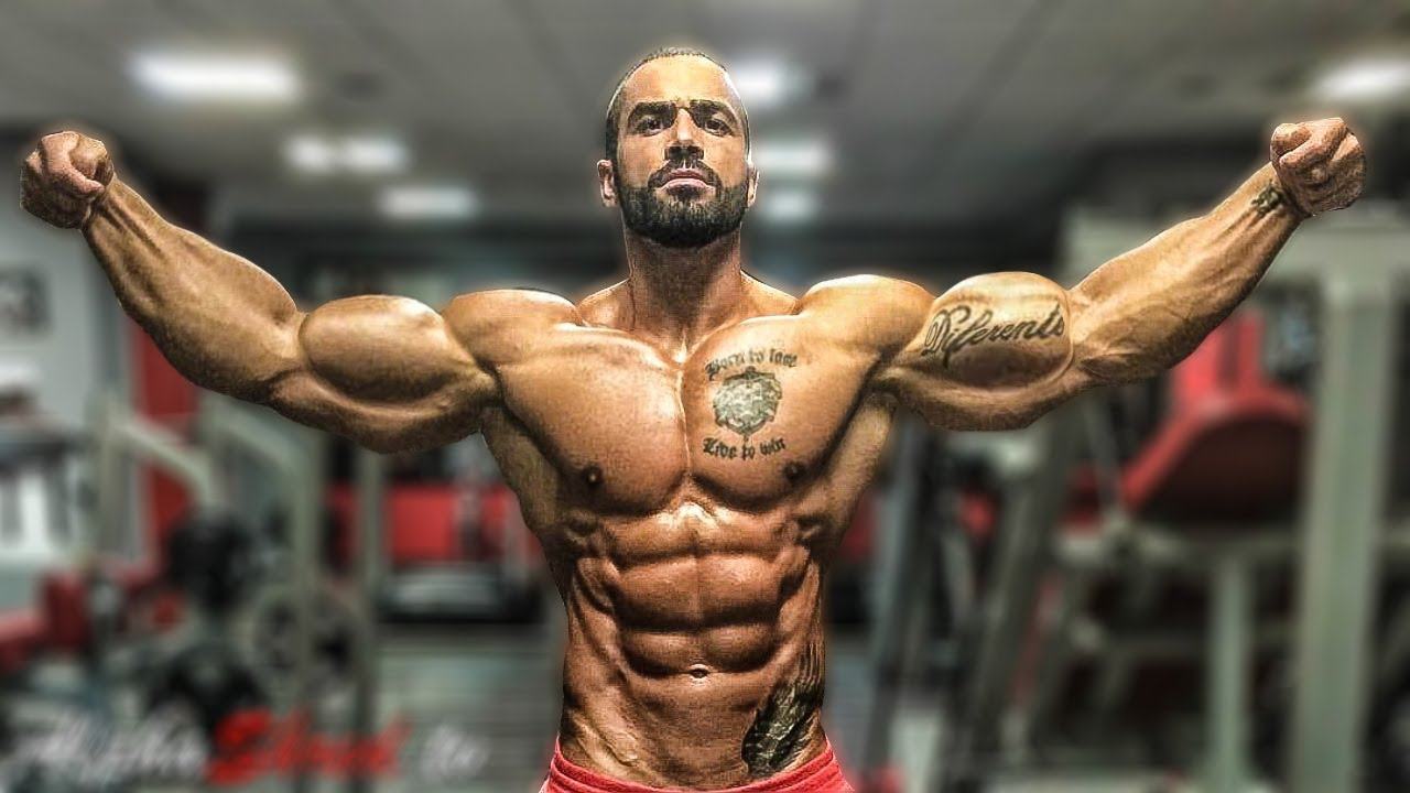 Ảnh người mẫu thể hình nam Lazar Angelov