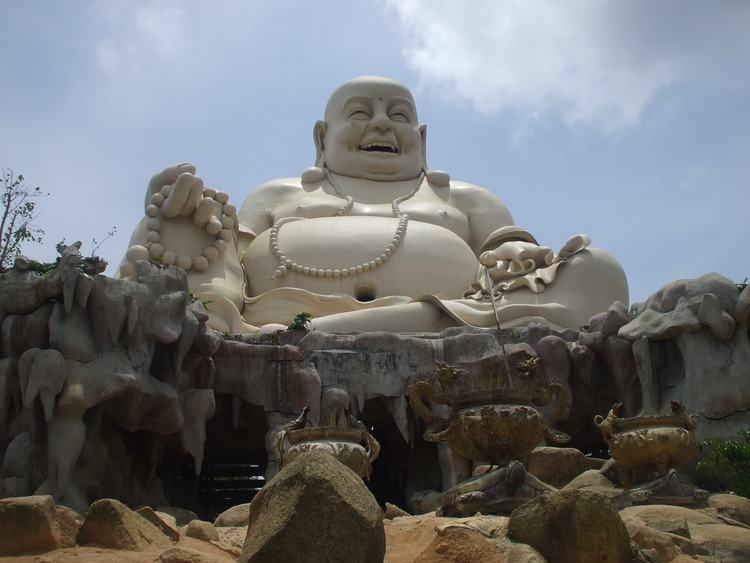 Tượng Phật Di Lặc Ở Việt Nam