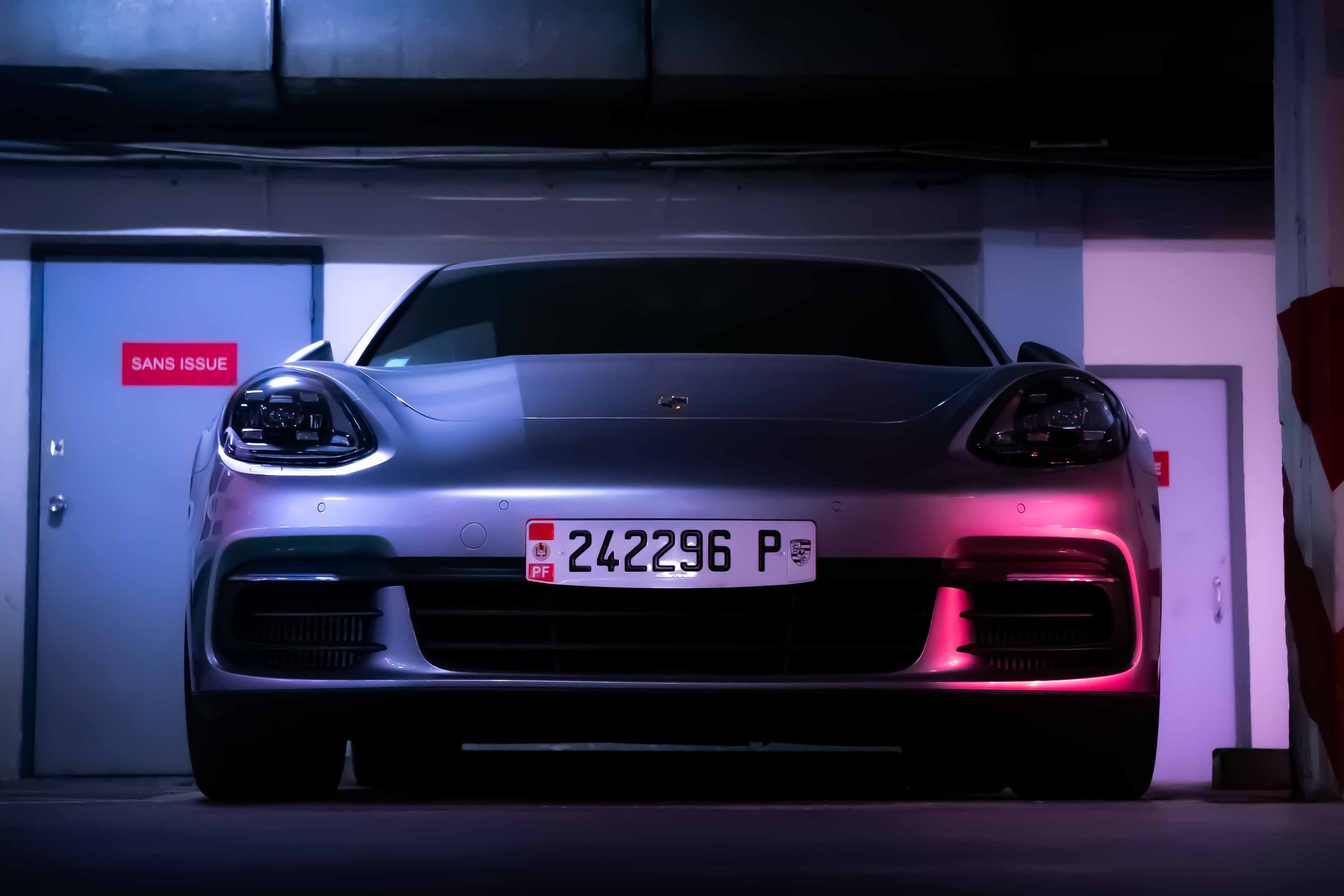 Hình ảnh đuôi xe siêu xe Porsche cực đẹp