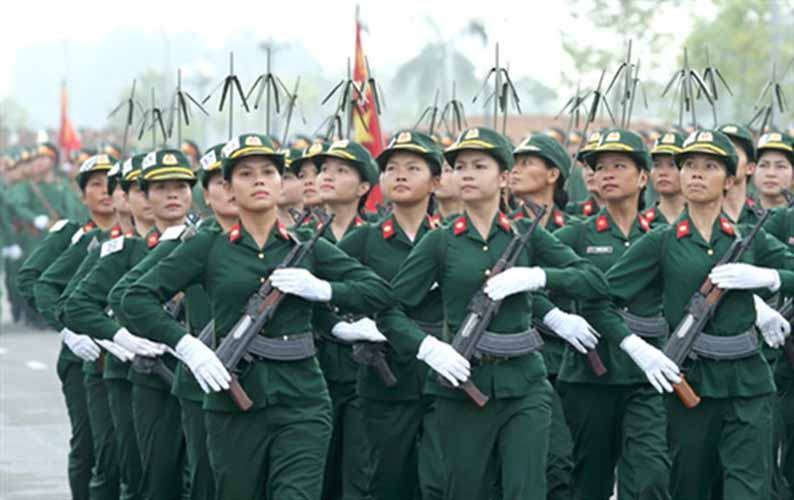 Các đơn vị quân đội Việt Nam miệt mài luyện tập diễu binh