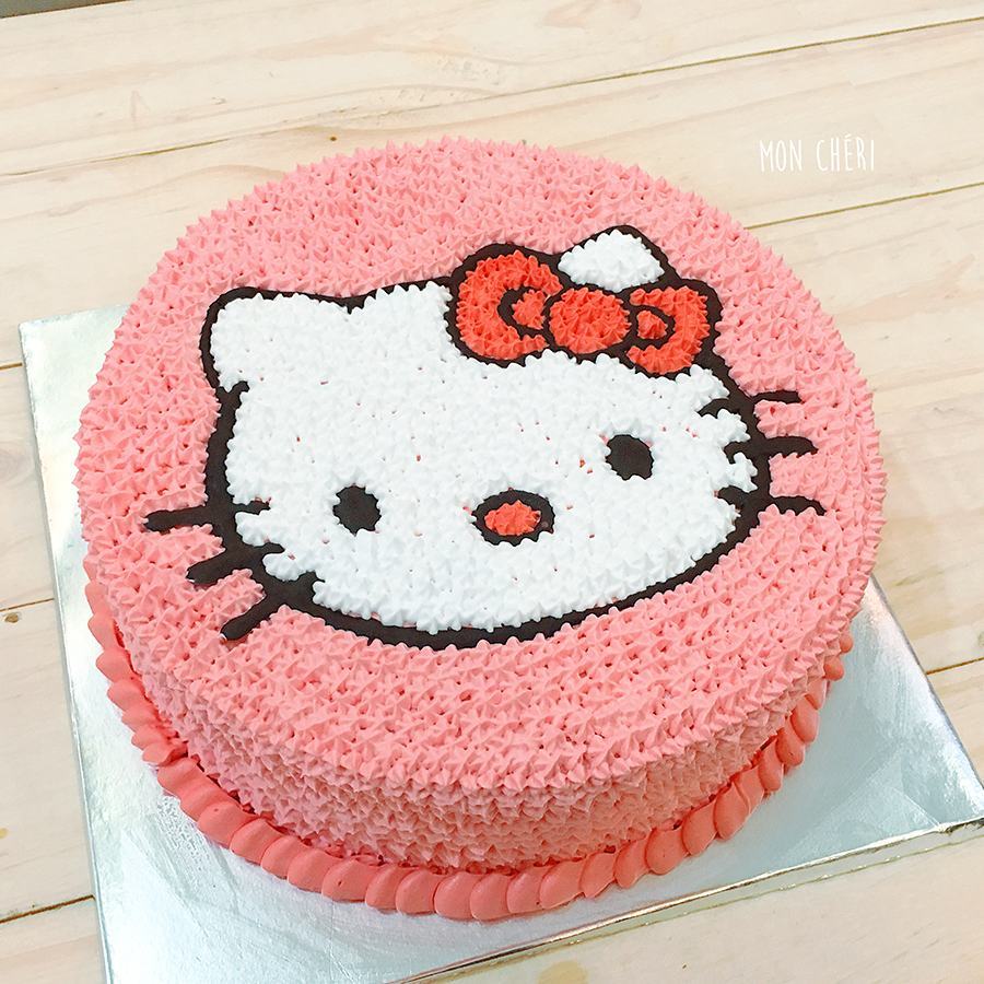 Bánh kem Hello Kitty màu hồng rất đẹp