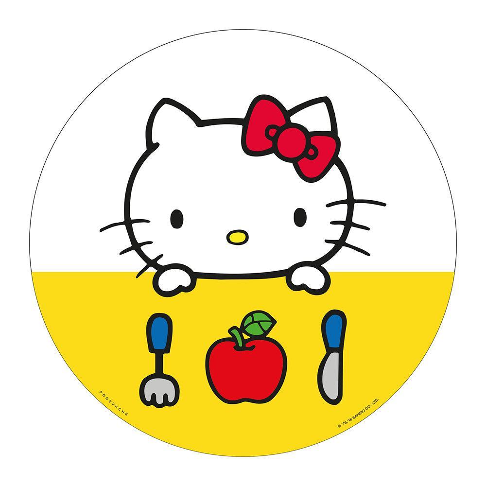 Hello Kitty ăn táo đỏ