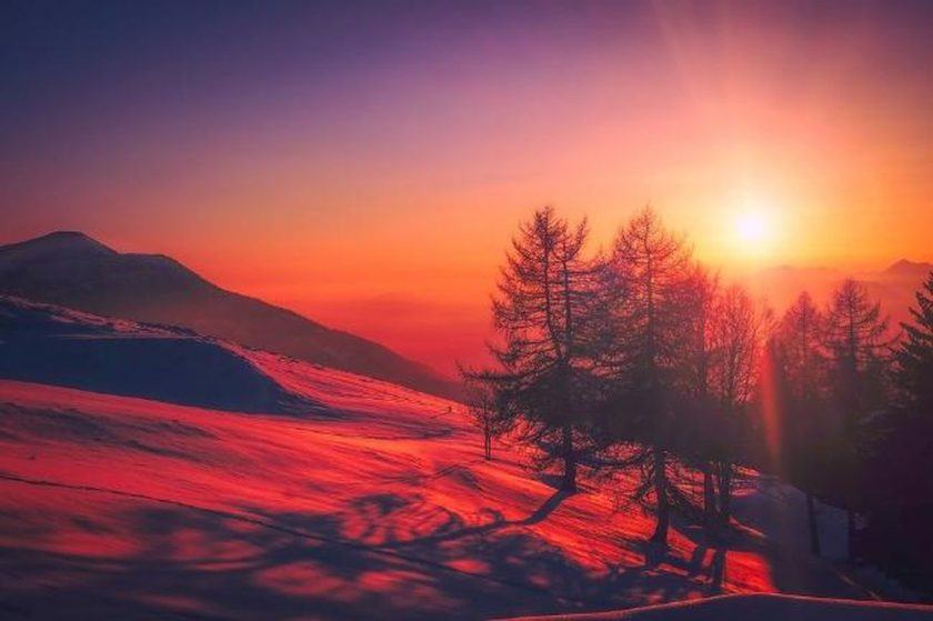 ảnh mặt trời mọc trên núi