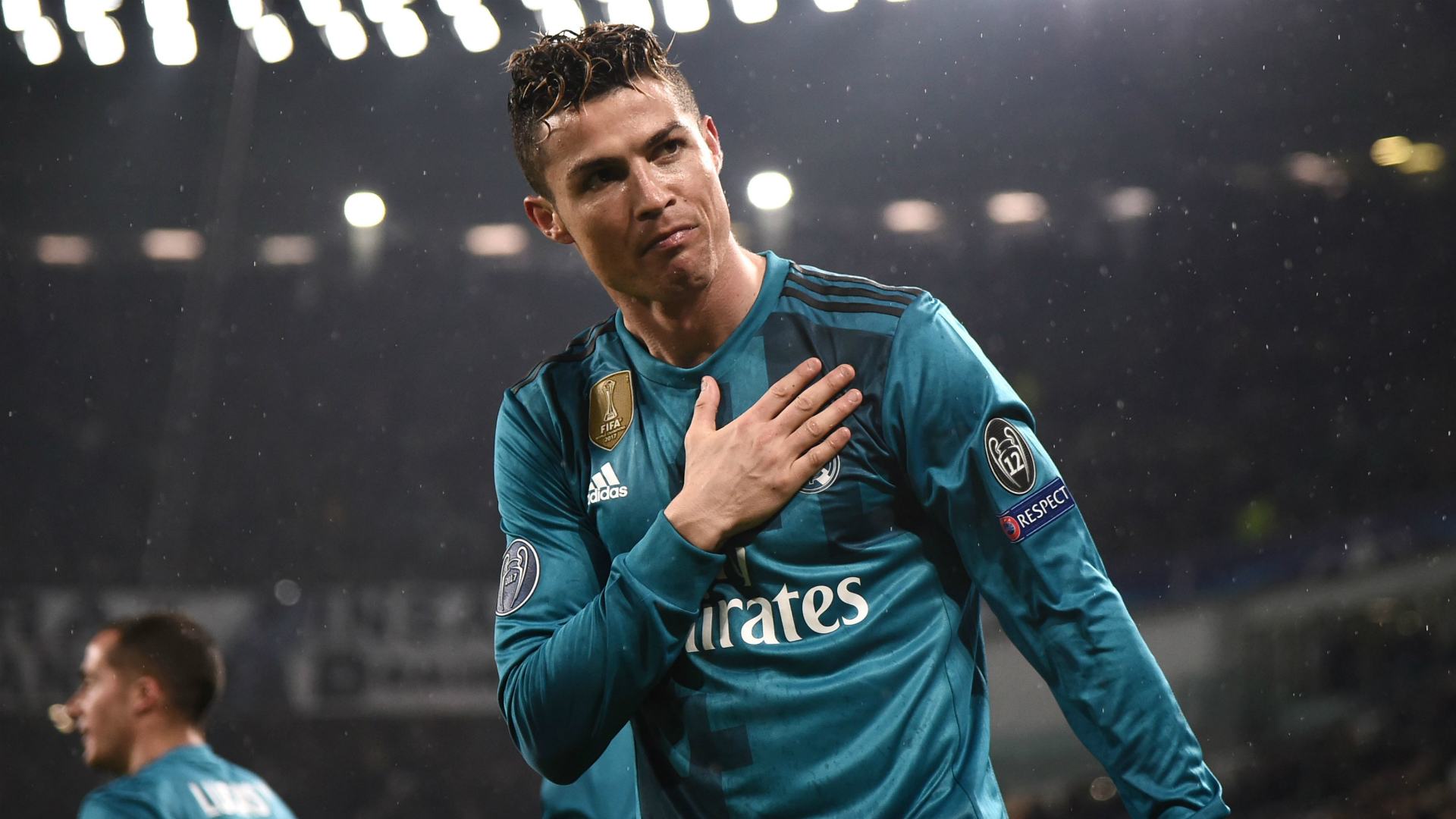 Hình nền cầu thủ Ronaldo ăn mừng đẹp mắt