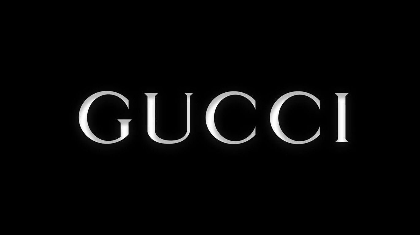 Hình ảnh chữ Gucci trên nền đen