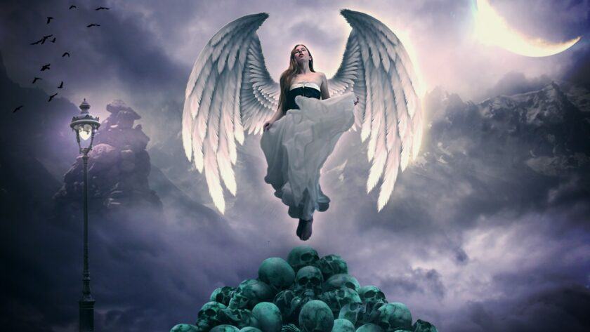nữ thiên thần có cánh