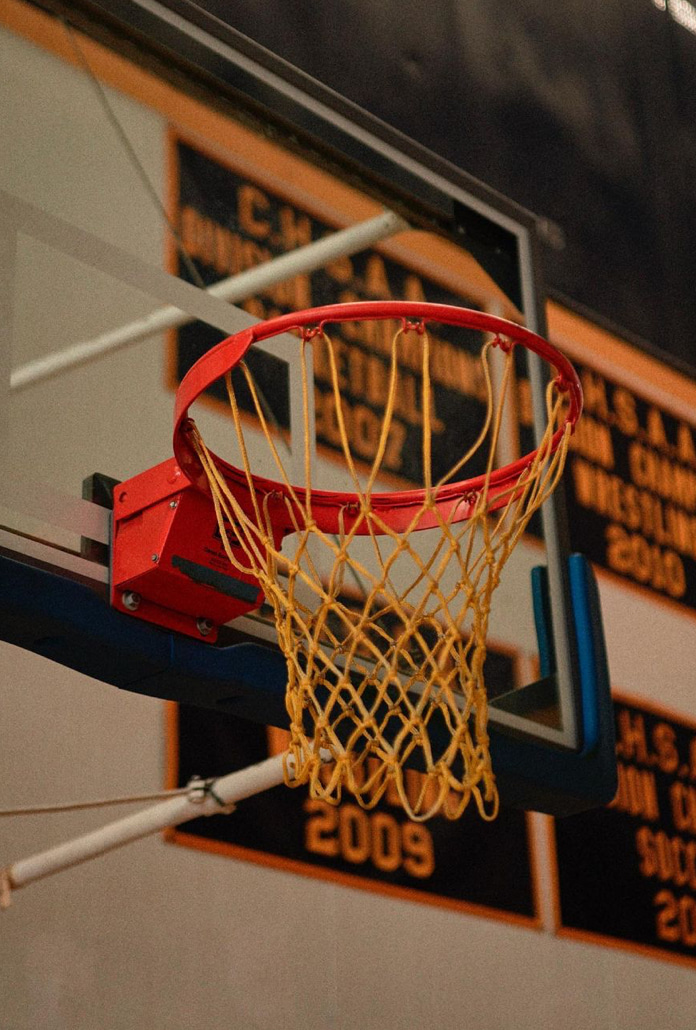 Hình ảnh bóng rổ trên tường