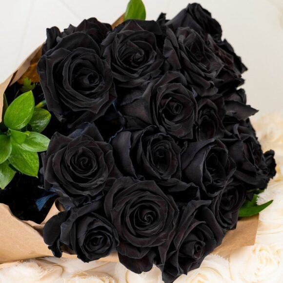 Hình ảnh bó hoa hồng đen