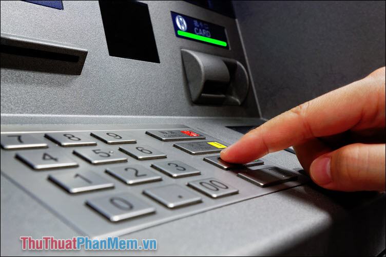 Đi đến máy ATM