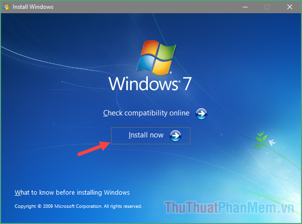 Giao diện cài đặt Windows - nhấn nút Install now để tiến hành cài đặt