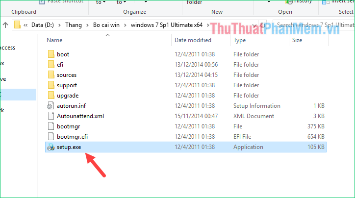 Click vào file Setup.exe để cài windows