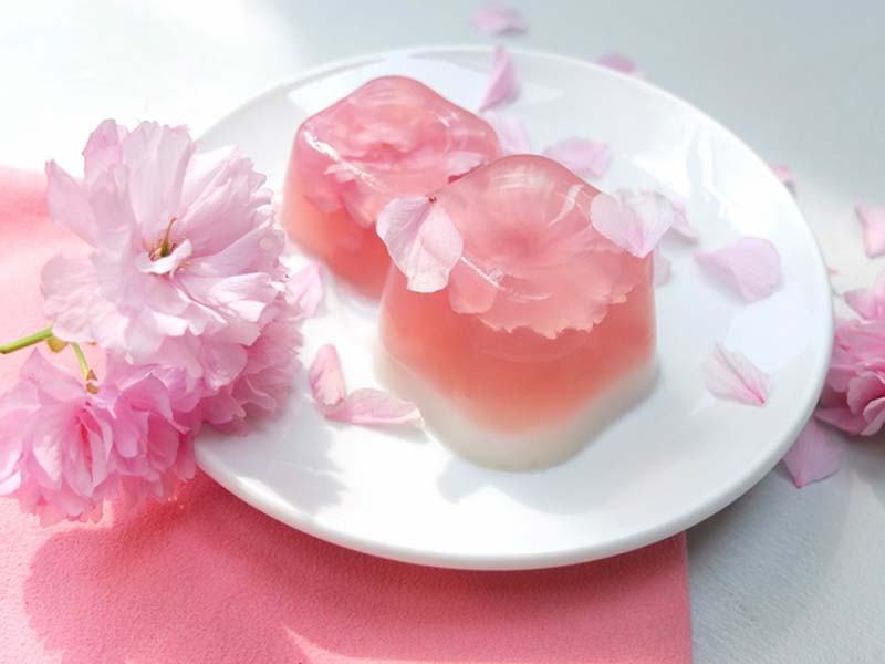 Mê mẩn món ngon chế biến từ hoa anh đào Nhật Bản