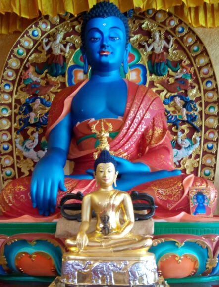 Tượng Phật Dược Sư đẹp và trang nghiêm