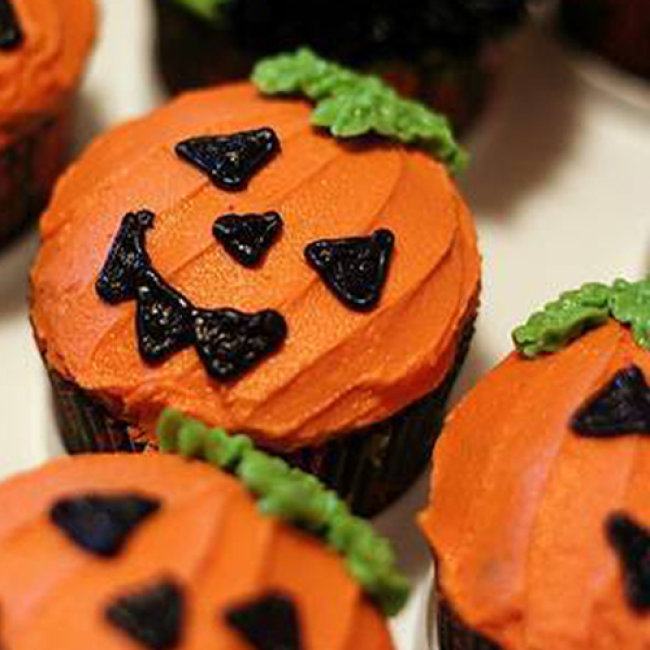 Mẫu bánh bí ngô Halloween