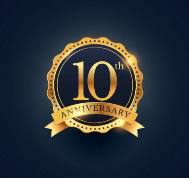 Mẫu logo kỷ niệm 10 năm táo bạo