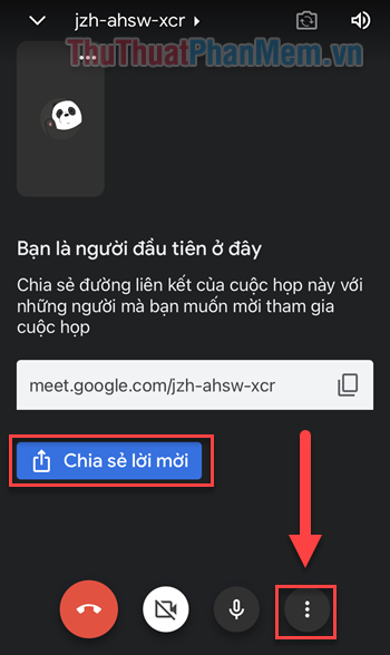 Nhấn vào ba dấu chấm ở góc dưới bên phải