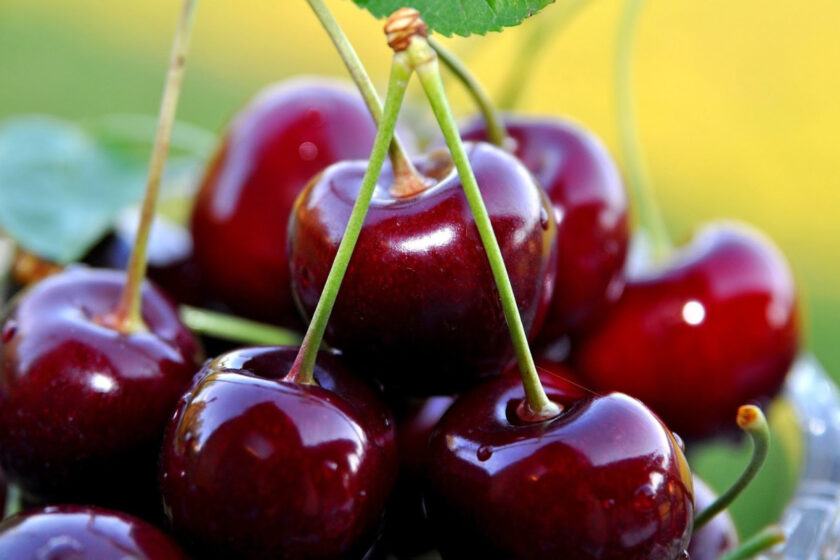 Hình Ảnh Cherry Đẹp Màu Đỏ Thẫm